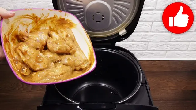 Куриные крылышки с булгуром в мультиварке