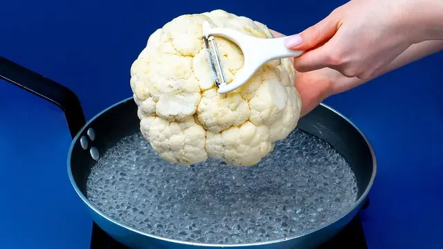 Овощная запеканка с цветной капустой и чеддером