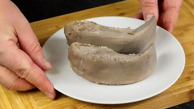 Вкусный салат со свиным языком