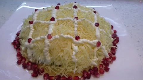 Вкусный и простой салат на праздничный стол и каждый день