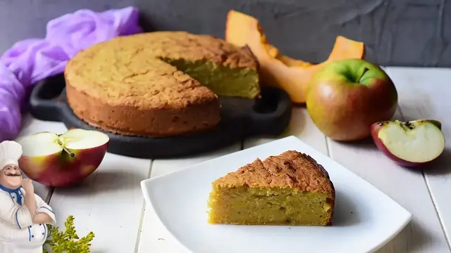 Манник с тыквой и яблоками на кефире 