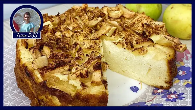 Пышная и мягкая творожная запеканка с яблоками