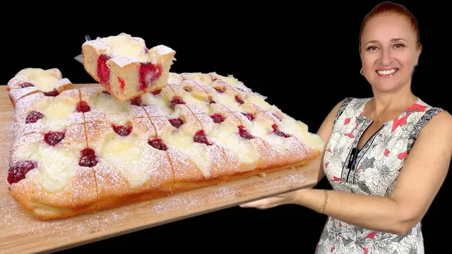 Кремовый пирог с малиной