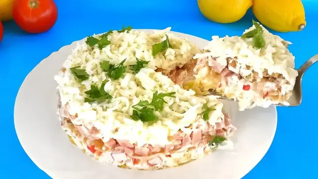 Салат с крабовыми палочками на праздничный стол