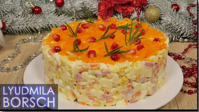 Салат с колбасой на Новый год 