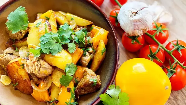 Оджахури - мясо с картофелем по-грузински