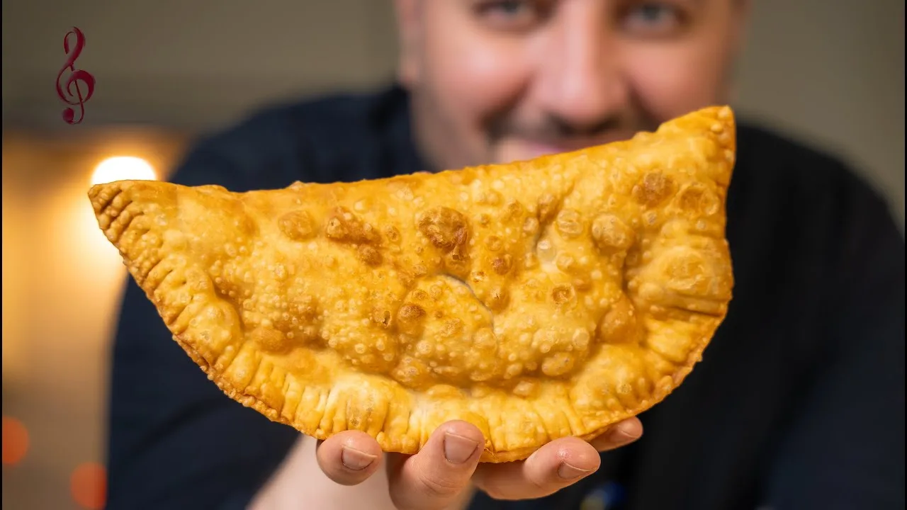Пышные чебуреки с мясной начинкой