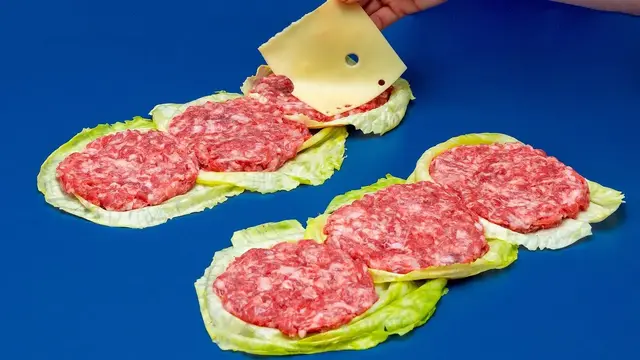 Запечённая капуста с мясным фаршем и сырным соусом