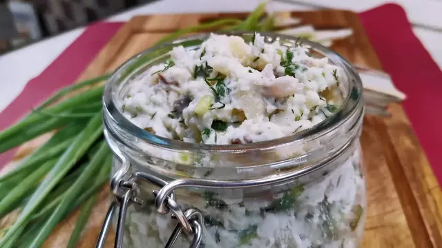 Закуска с селедкой 