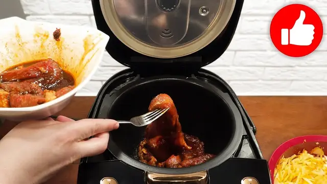 Капуста с мясом в мультиварке 