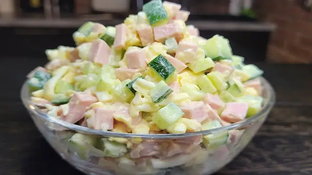Бюджетный салат из самых простых продуктов