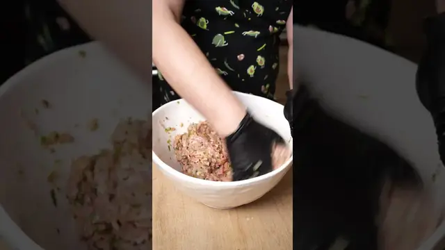 Котлеты из курицы и свинины