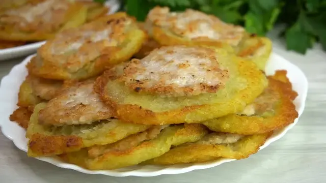 Деруны из картофеля 