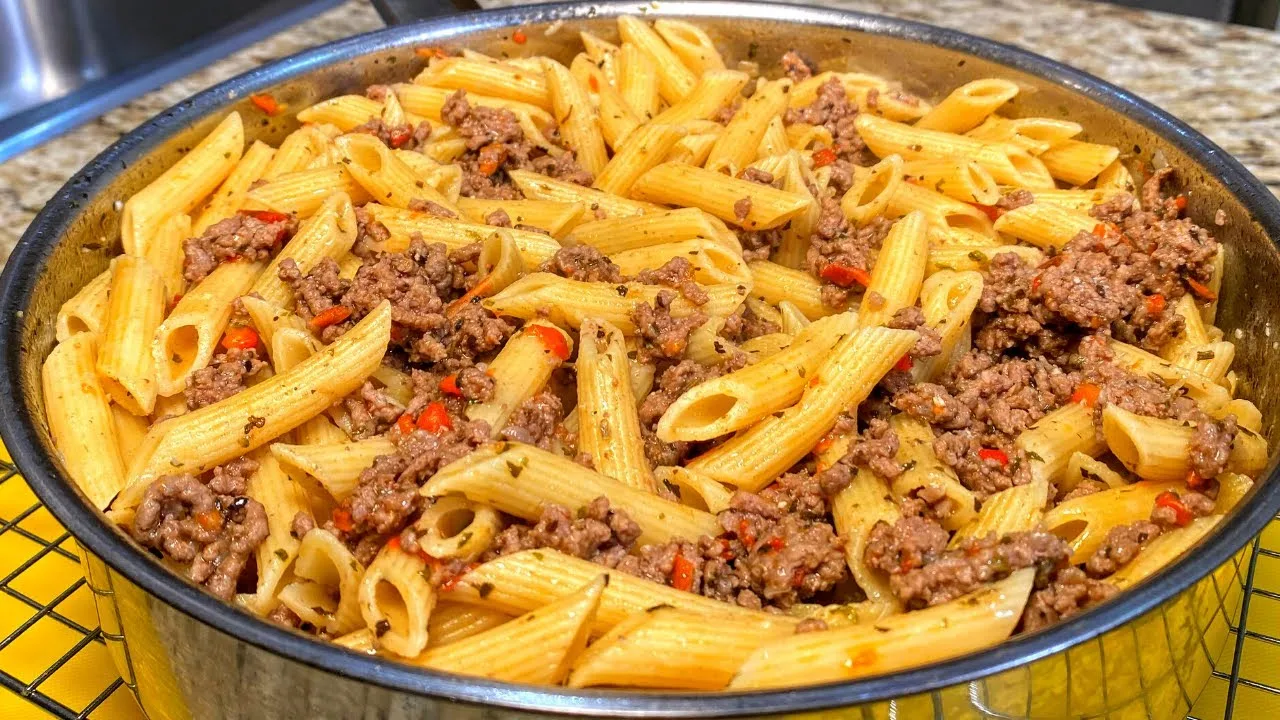 Потрясающие макароны с мясной подливкой