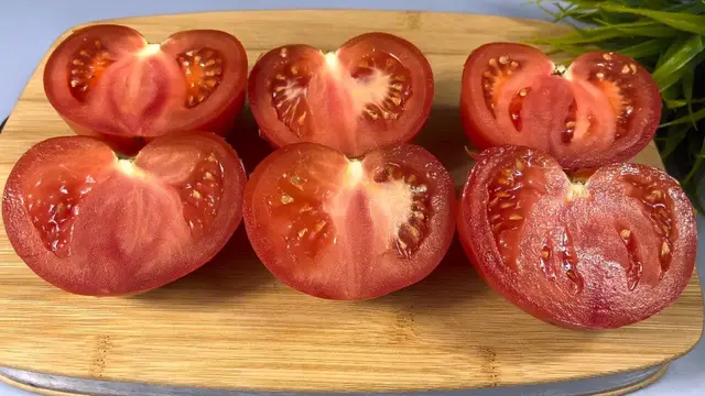 Простая закуска из помидоров