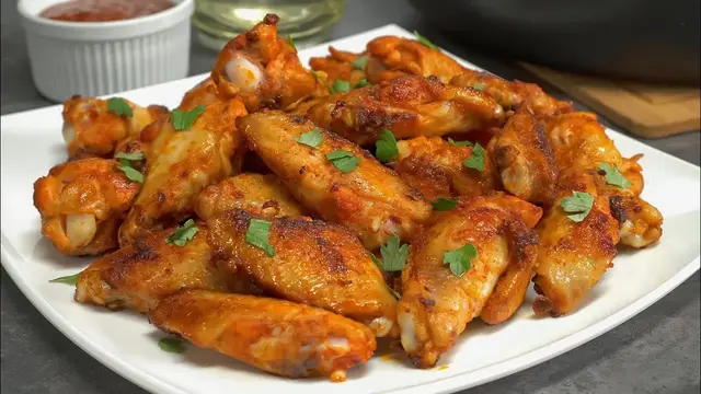 Куриные крылышки на сковородке 