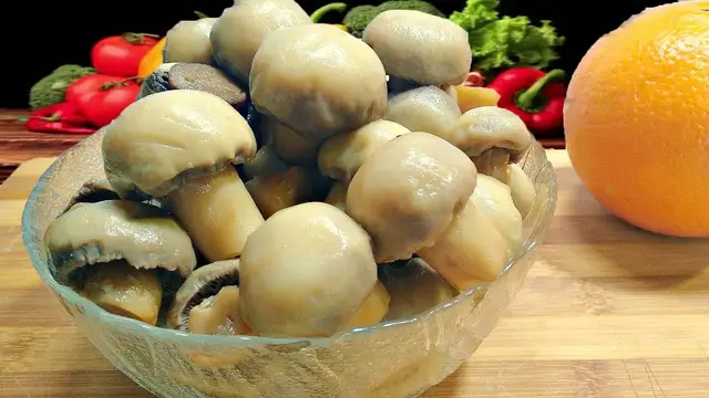 Маринованные грибы