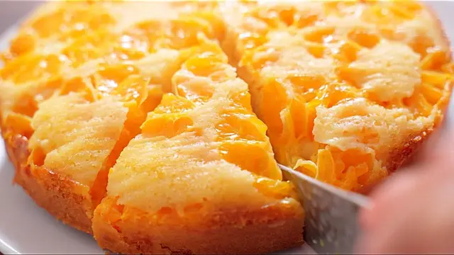 Очень вкусный и сочный пирог с мандаринами