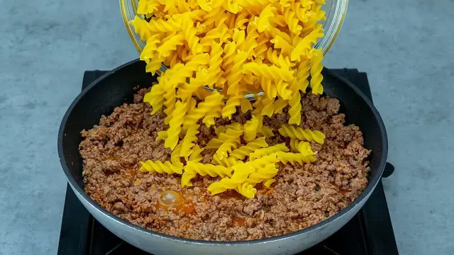 Паста на сковороде за 20 минут