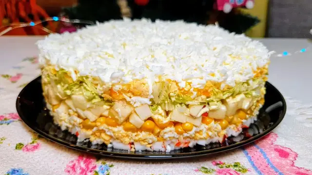Легкий и вкусный салат на новогодний стол