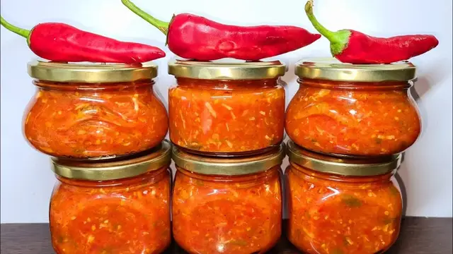 Вкусная аджика к мясу