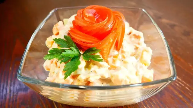 Салат из печени трески