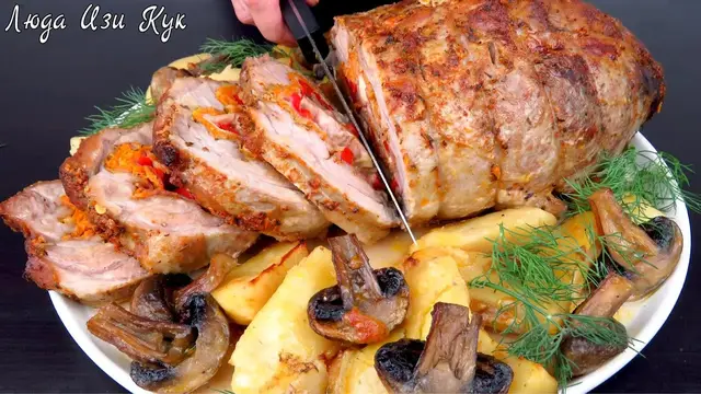 Мясной рулет с картофелем на новогодний стол