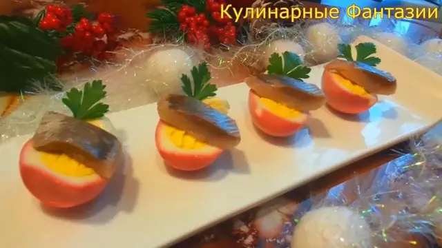 Закуска розовые яйца с селедочкой на праздничный стол