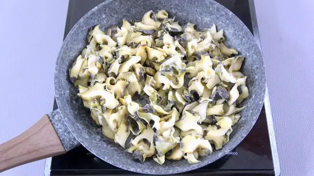 Рецепт жареного картофеля с рапанами