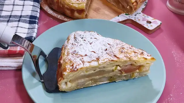 Пирог из лаваша с яблоками