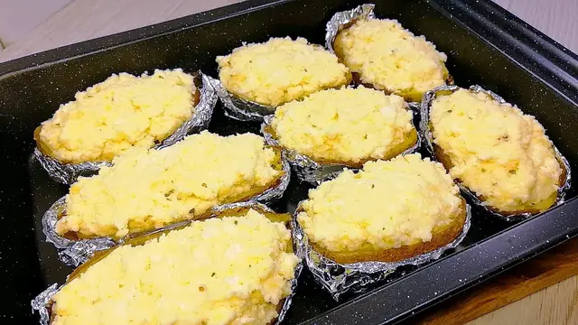 Запеченный картофель с сыром