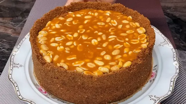 Чизкейк Сникерс