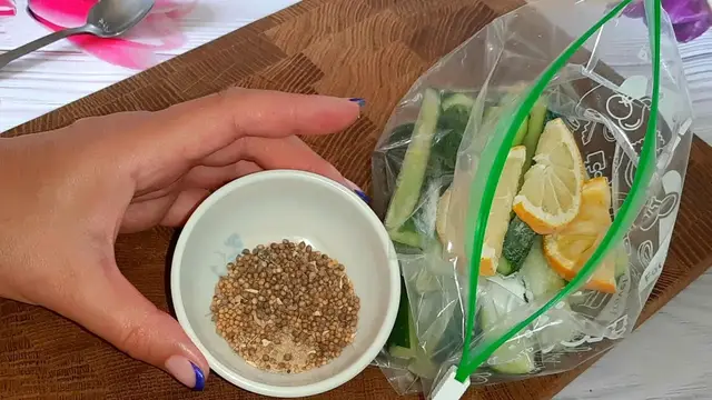 Маринованные огурцы