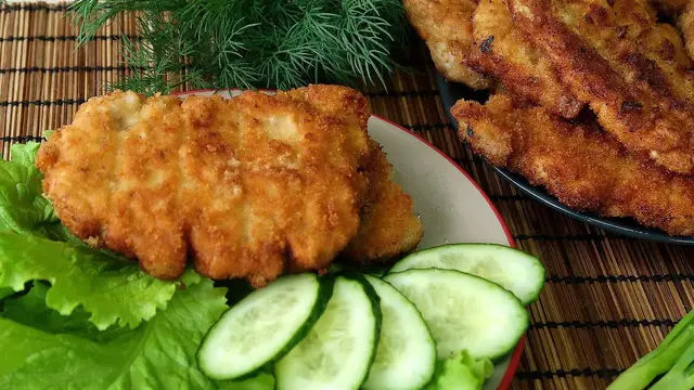 Классический шницель из свинины