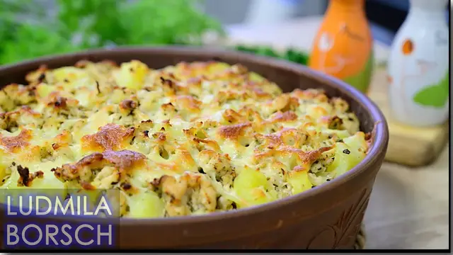 Картофельная запеканка с куриным фаршем и моцареллой