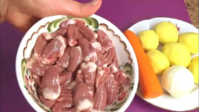 Суп с куриными сердечками