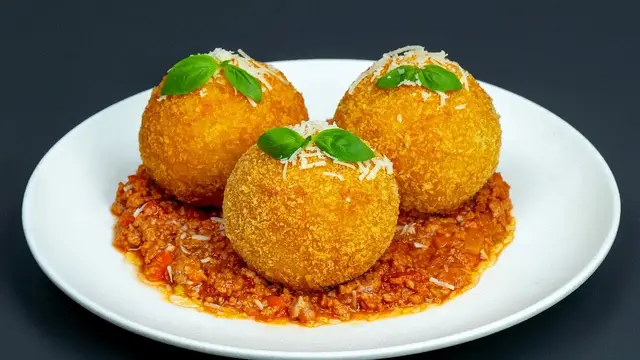 Рисовые шарики с мясом