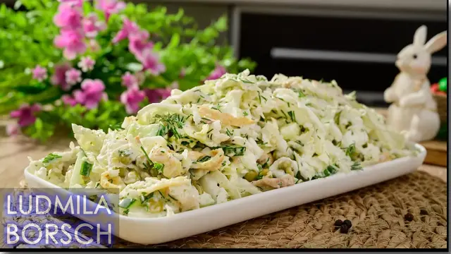 Салат с пекинской капустой и куриным филе