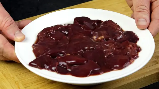 Куриная печень соусе