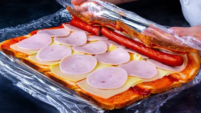 Закусочный рулет из хлеба 