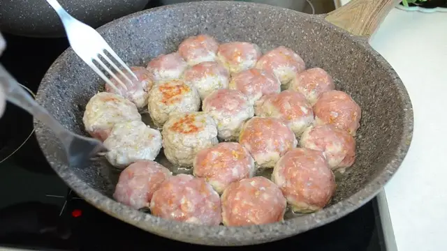 Мясные шарики с рисом