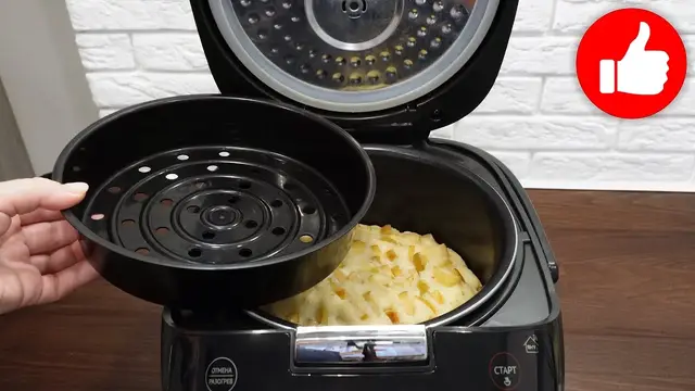 Быстрый яблочный пирог в мультиварке