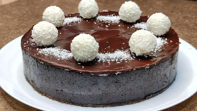 Десерт «Баунти» из печенья и кокосовой стружки