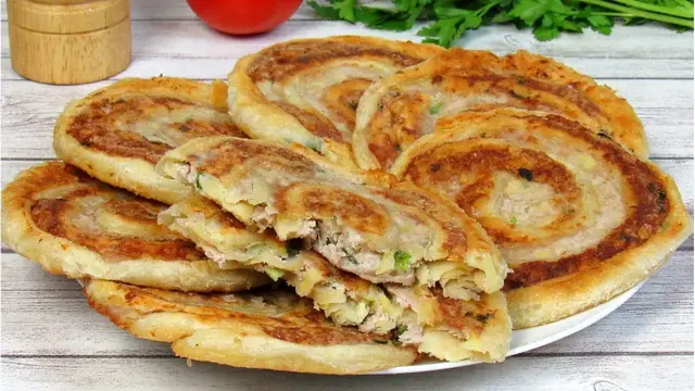 Ленивые пирожки с мясом на перекус