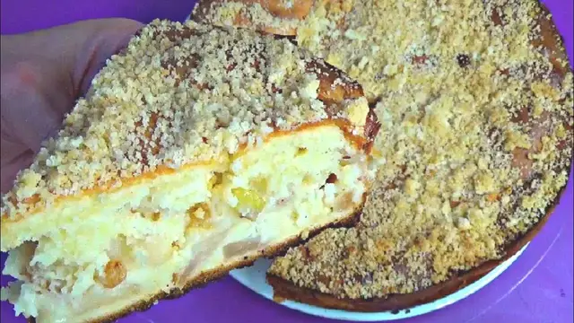 Сметанный пирог с яблоками