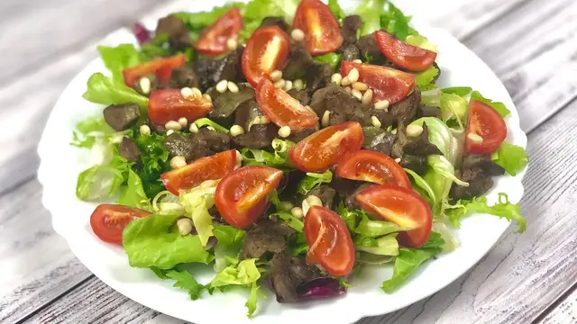 3 рецепта салата из куриной печени