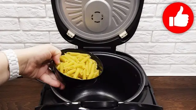 Макароны с овощами в мультиварке