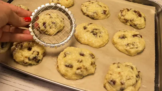 Простое печенье с финиками без яиц