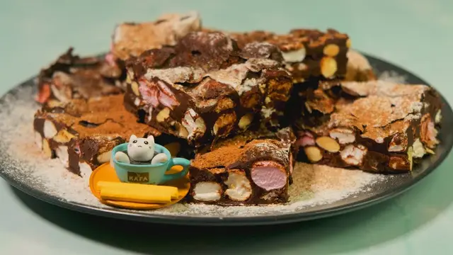 Зефирки и фундук в шоколаде, домашние конфеты без выпечки