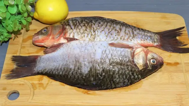 Сочные караси, запечённые в духовке 